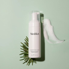 Пінка для очищення проблемної шкіри Medik8 Clarifying Foam 150 мл