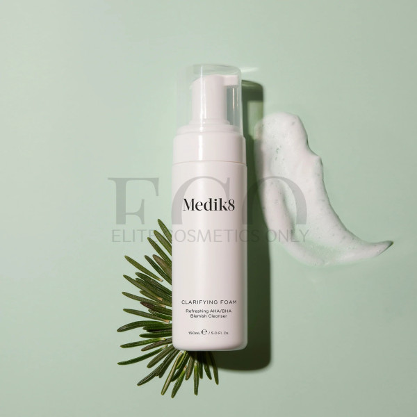Пінка для очищення проблемної шкіри Medik8 Clarifying Foam 150 мл