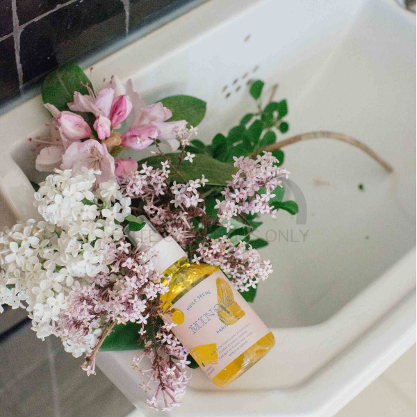 Minois Paris Nourishing Oil for Dry Skin and Massage